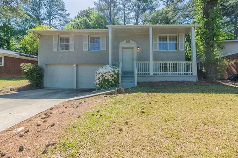 1477 Patricia Dr, Morrow, GA 30260