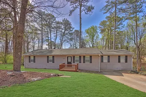 3618 Mansfield Ln, Snellville, GA 30039