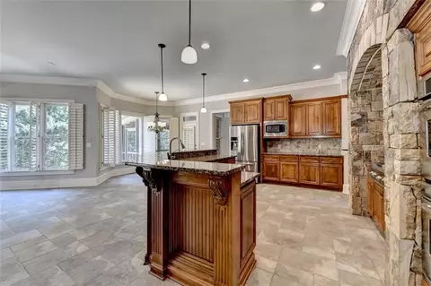 Kitchen - 8630 Valderama Dr, Duluth, GA 30097 photo 8 of 9
