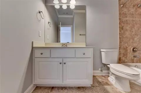 Bath - 8630 Valderama Dr, Duluth, GA 30097 photo 9 of 11