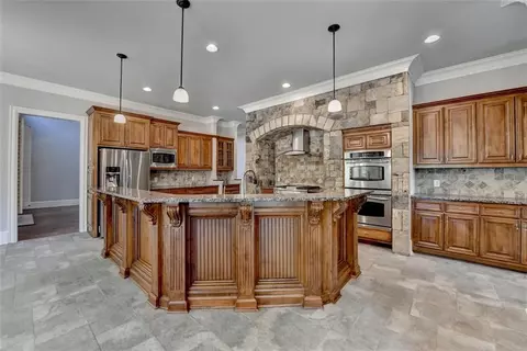 Kitchen - 8630 Valderama Dr, Duluth, GA 30097 photo 1 of 9