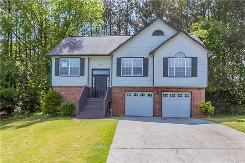 1202 W Briar Gate Ct, Riverdale, GA 30296