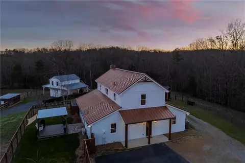 1759 Moccasin Gap Rd, Lula, GA 30554