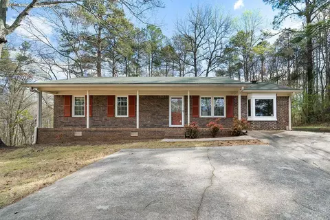 1025 Pace Rd, Hiram, GA 30141