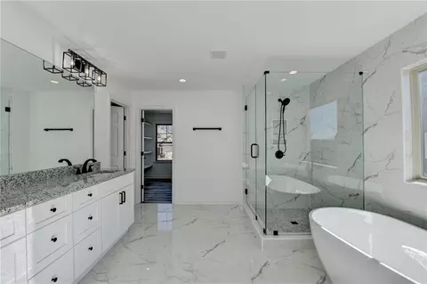 Bath - 5945 Springbox Dr, Suwanee, GA 30024 photo 4 of 9