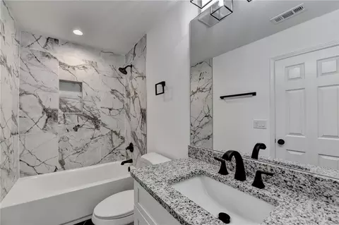 Bath - 5945 Springbox Dr, Suwanee, GA 30024 photo 3 of 9