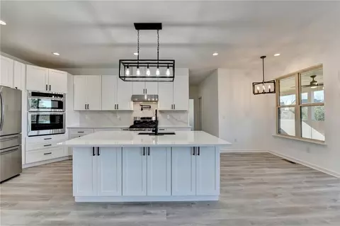 Kitchen - 5945 Springbox Dr, Suwanee, GA 30024 photo 1 of 9
