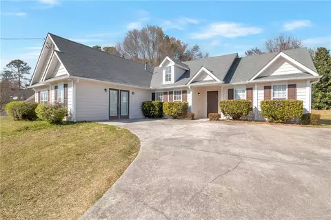 1321 Stoneleigh Dr, Conyers, GA 30094
