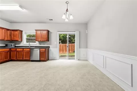 2102 Executive Dr, Duluth, GA 30096 photo 14