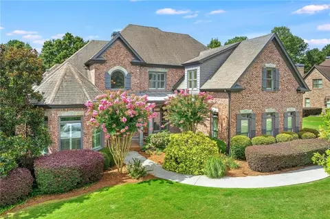 3284 Kylee Dawn Cir, Lawrenceville, GA 30045