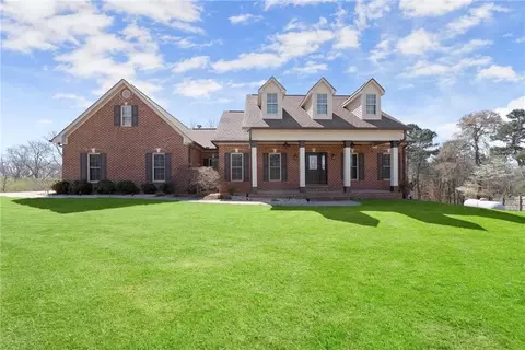 7110 Pea Ridge Rd, Gainesville, GA 30506