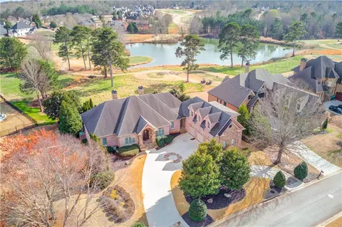 51 Harmony Grv, Jefferson, GA 30549