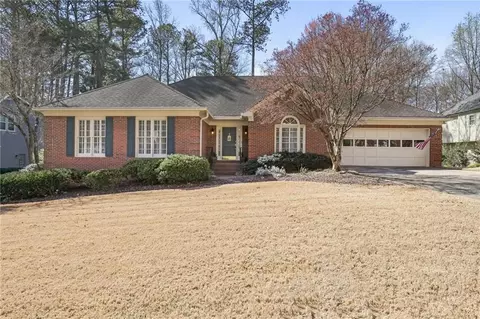 549 Trailwood Ln SW, Marietta, GA 30064