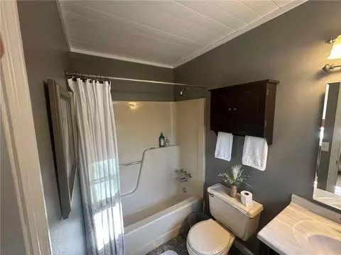 Bath - 7503 E Cherokee Dr, Canton, GA 30115 photo 1 of 7