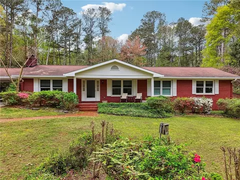 738 Lauren Cir, Lawrenceville, GA 30043