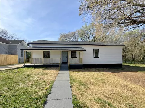 102 E 14th St SW, Rome, GA 30161