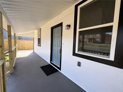 Exterior - 102 E 14th St SW, Rome, GA 30161 photo 5 of 6