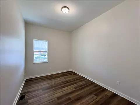 Bedroom - 102 E 14th St SW, Rome, GA 30161 photo 5 of 10