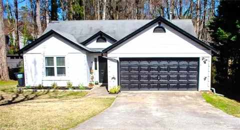 3065 Wildflower Ln, Snellville, GA 30039