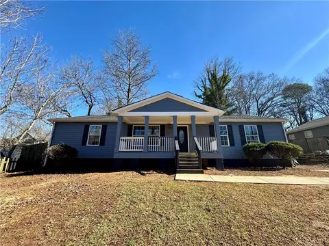 383 Third Ave, Scottdale, GA 30079