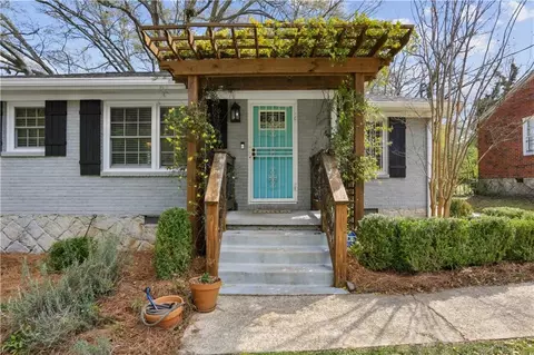 2276 Scotty Cir, Decatur, GA 30032