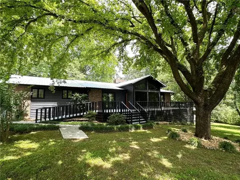 353 Craigtown Rd NE, Calhoun, GA 30701