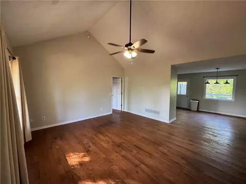 Living - 641 Cutoff Rd, Jasper, GA 30143 photo 2 of 3