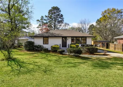 863 Birch St, Forest Park, GA 30297