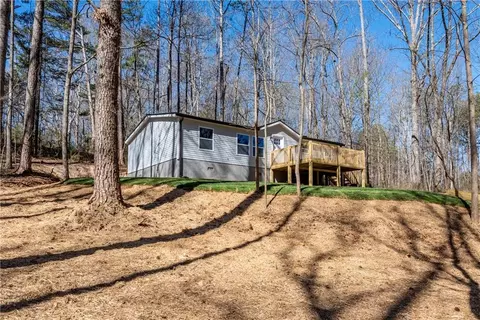 196 Twin Mountain Lakes Cir, Talking Rock, GA 30175
