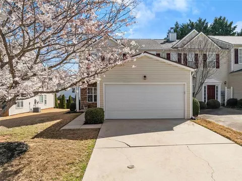 5028 Timber Hills Dr, Oakwood, GA 30566