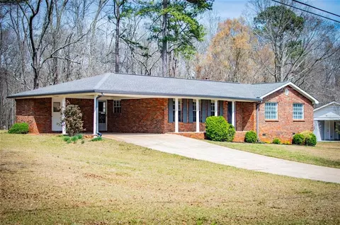 6355 Valhalla Dr, Douglasville, GA 30135