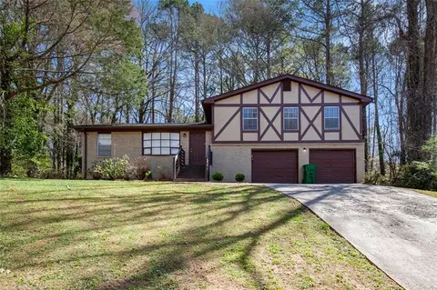446 Martindale Ct, Stone Mountain, GA 30088