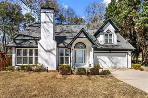290 Leigh Kay Dr, Lawrenceville, GA 30046