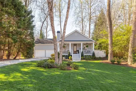 1885 8th St, Chamblee, GA 30341
