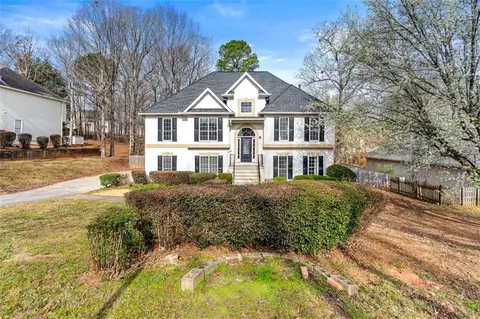 113 Willow Hill Ln, Stockbridge, GA 30281