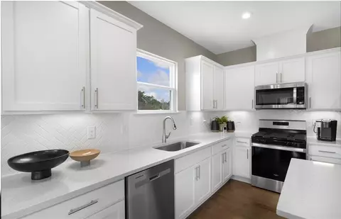Kitchen - 871 Pineberry Ct, Grayson, GA 30017 photo 1 of 3