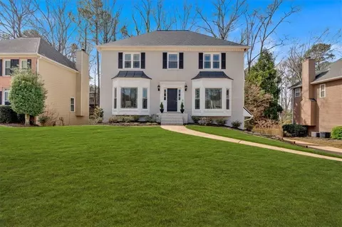 2018 Sugar Maple Ln, Woodstock, GA 30189