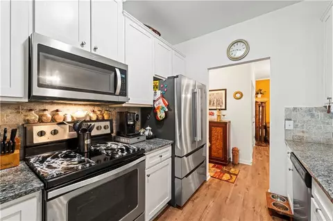 230 Rosenwald Ln, Hampton, GA 30228 photo 9