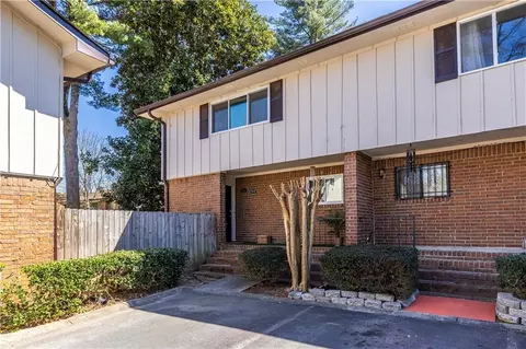 2516 Bradford Sq NE, Atlanta, GA 30345