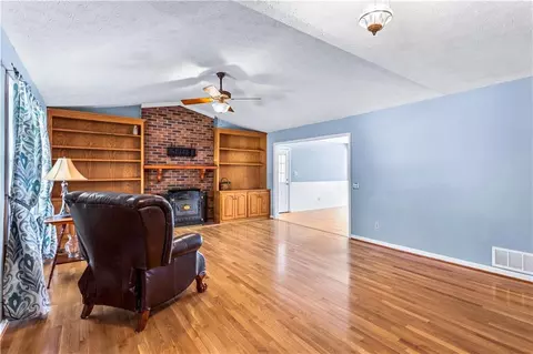 70 Howard Cir, Winder, GA 30680