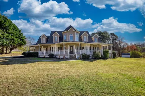 2002 Orchard Ter, Loganville, GA 30052