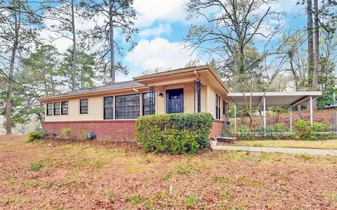 410 Christopher Dr, Gainesville, GA 30501