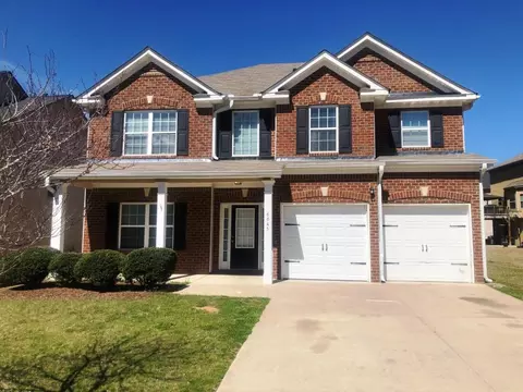 6645 Oak Hill Pass, Fairburn, GA 30213