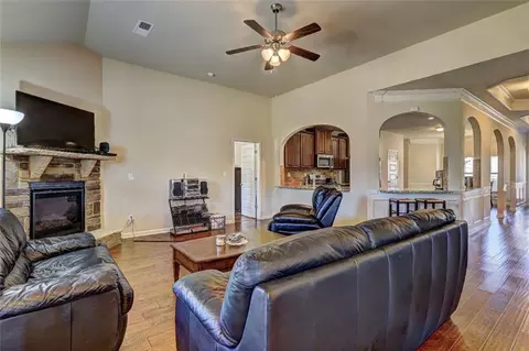 Living - 60 Streamside Dr, Covington, GA 30016 photo 2 of 5