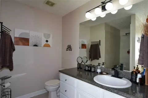 Bath - 1477 Arbor Place Dr, Morrow, GA 30260 photo 2 of 6