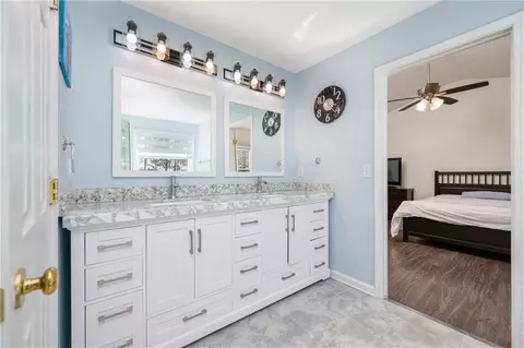Bath - 3876 Toccoa Falls Dr, Duluth, GA 30097 photo 4 of 5