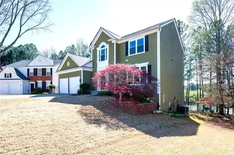 Exterior - 3876 Toccoa Falls Dr, Duluth, GA 30097 photo 2 of 4