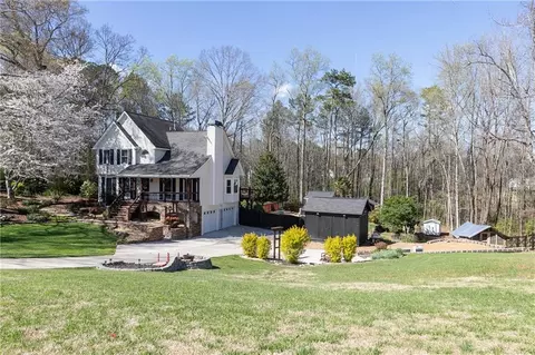 158 Lambeth Dr, Hiram, GA 30141