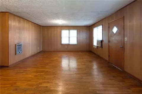 Living - 31 Mill St, Cave Spring, GA 30124 photo 1 of 6