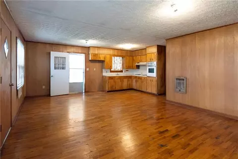 Living - 31 Mill St, Cave Spring, GA 30124 photo 3 of 6